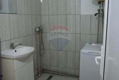 Garsoniera, zona Centrala- oportunitate - 6