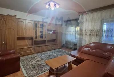 Apartament cu 3 camere decomandat în 1 Mai - 2