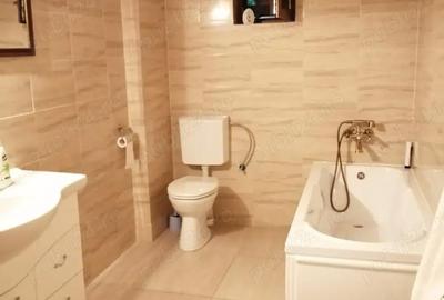 Casă cu 4 camere cu Teren 5000 Mp în Central - 7