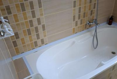 Garsonieră decomandată, mobilată în Găvana 3 - 13