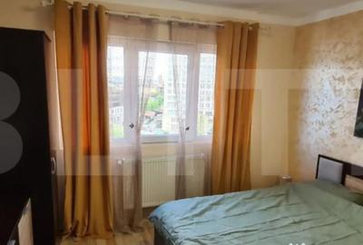Apartament cu 3 camere semidecomandat în Palat - 2