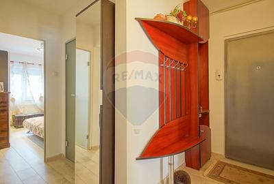 Apartament cu 3 camere decomandat, mobilat în Răcădău - 15