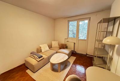 Apartament cu 2 camere semidecomandat în Exterior Vest