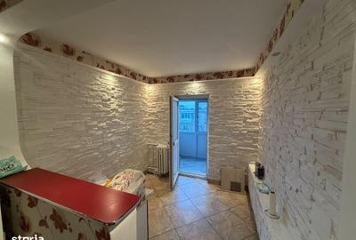 Apartament cu 2 camere decomandat, mobilat în Rovine - 3