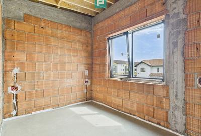 Casă cu 4 camere cu Teren 365 Mp în Central - 3