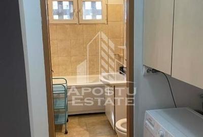 Apartament cu 3 camere semidecomandat, mobilat în Circumvalațiunii - 9