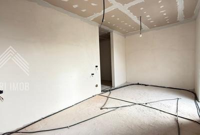 Duplex cu 4 camere cu Canalizare în Florești - 11