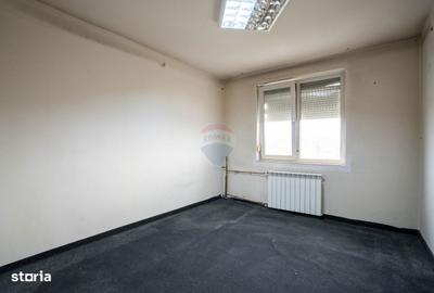 Apartament cu 4 camere în Decebal - 12