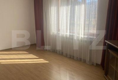 Casă cu 4 camere în Central - 9
