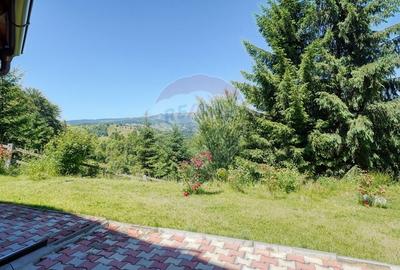 Casă individuală cu 7 camere cu Teren 725 Mp în Drumul Carului - 44