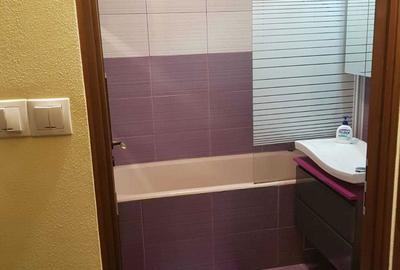 Apartament cu 3 camere decomandat în Berceni - 2