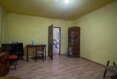 Casa singur in curte, cu dublu front stradal, cu garaj in Iosia - 4