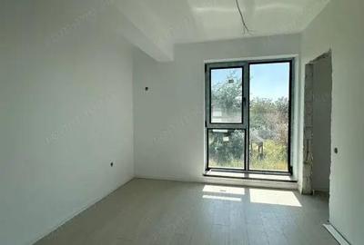 Casă cu 5 camere cu Teren 303 Mp în Central - 16