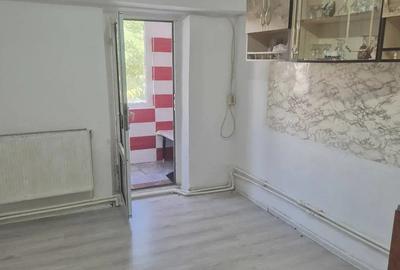 Apartament 2 camere 52 mp.Mangalia strada Oituz - 9