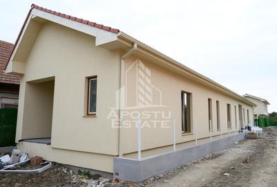 Casă individuală cu 4 camere cu Canalizare în Săcălaz - 2