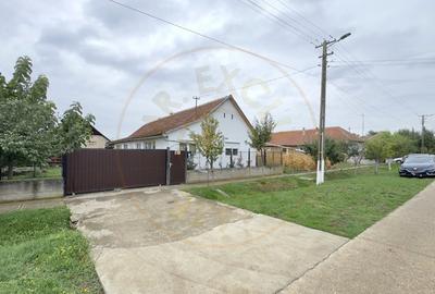 Casa 2 camere, Teren 1525 mp Loc. Tiream , Str. Coloniei Nr.44-Jud. Satu Mare - 11