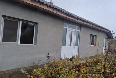 Dau in Chirie Casa Movila - 1