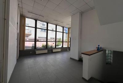 Casa 15 camere cu parcare mare + curte - Jiului - 4