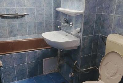 Apartament cu 3 camere decomandat în Central - 1