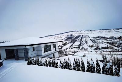 Casă cu 4 camere în Păcurari - 1