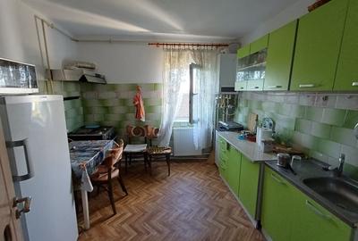 Vand apartament 3 camere decomandat, Giurgiu - 7