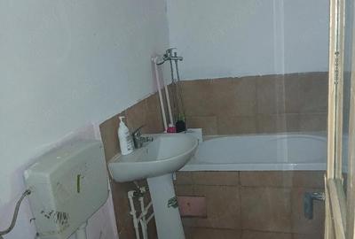 Casă cu 3 camere cu Teren 1000 Mp în Hârsești - 1