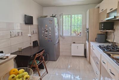 APARTAMENT 4 CAMERE APARTAMENT 4 CAMERE - 4