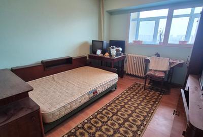 Apartament cu 3 camere semidecomandat în 1 Decembrie 1918 - 9
