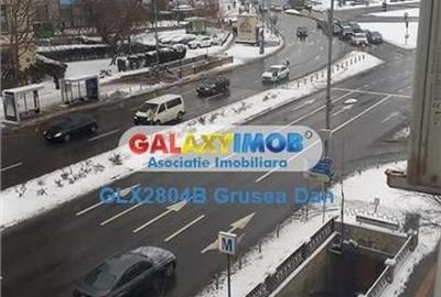 Apartament cu 2 camere decomandat în P-ța Victoriei