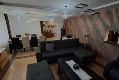 Casă cu 7 camere cu Teren 960 Mp în Câmpineanca - 12