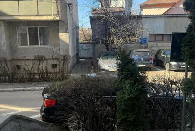 Apartament cu 3 camere decomandat în Exterior Vest - 6