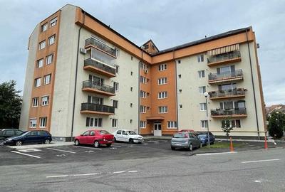 Apartament cu 2 camere decomandat în Terezian