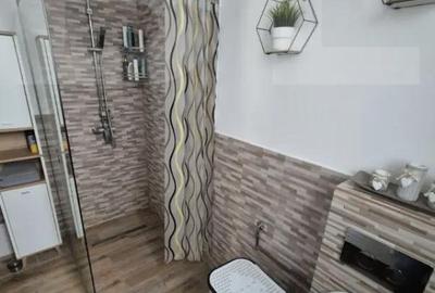 Casă cu 3 camere cu Teren 200 Mp în Central