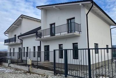 Casă cu 4 camere cu Teren 250 Mp în Șelimbăr - 8