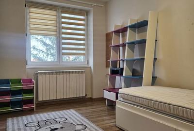 Apartament cu 4 camere decomandat în Sud - 1