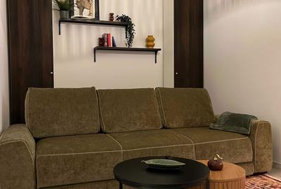 Garsonieră decomandată în Titan