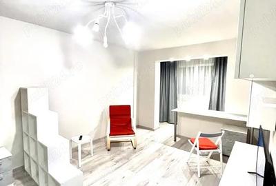 Garsonieră decomandată în Gorjului