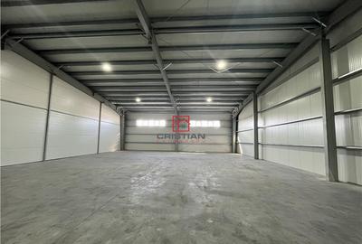 Spațiu comercial, de 850 mp, în Central - 3