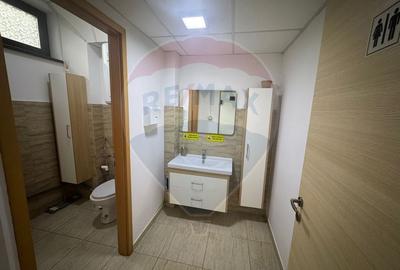 Spatiu de inchiriat -bloc nou 35 mp- zona Cora - 8