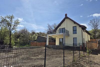 Casă cu 4 camere cu Teren 700 Mp în Feleacu - 14