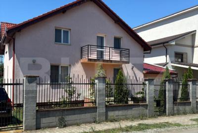 Casa de vanzare in Dumbravi?a loca?ie centrala