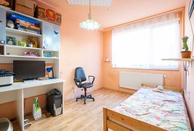 Apartament cu 3 camere semidecomandat în Spitalul Județean - 2