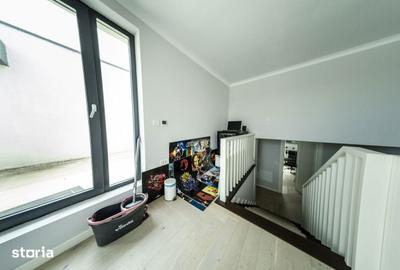 Casă cu 3 camere cu Teren 40 Mp în Podu Roș - 3