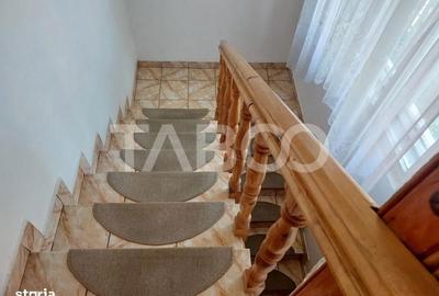Casă cu 3 camere decomandat în Cisnădioara - 10