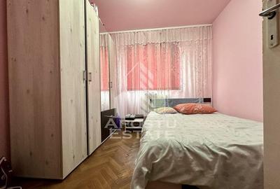 Apartament cu 3 camere semidecomandat, mobilat în Girocului - 3