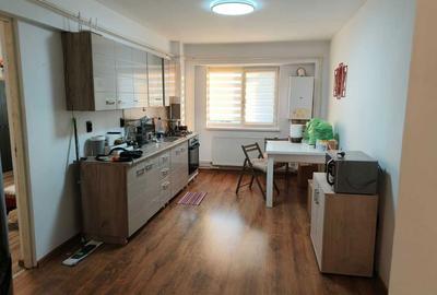 Apartament cu 2 camere decomandat în Calea Galați - 4