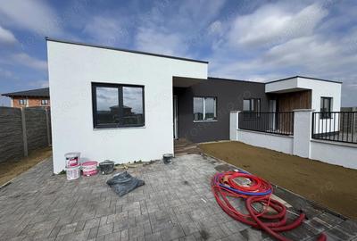 Sacalaz, Duplex pe Parter, Proiect Modern, 3 camere,2 bai Sacalaz, Duplex pe Parter, Proiect Modern, 3 camere,2 bai - 1