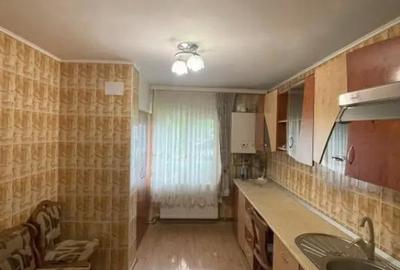 Apartament cu 3 camere decomandat, mobilat în Hotvon - 10