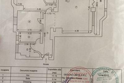 Apartament cu 3 camere, mobilat în Central