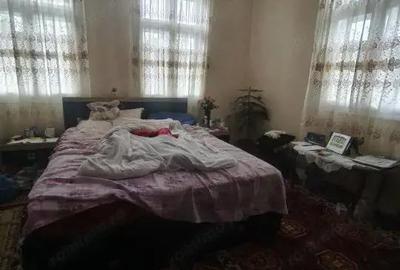 Casă cu 4 camere cu Teren 1767 Mp în Rădăuți